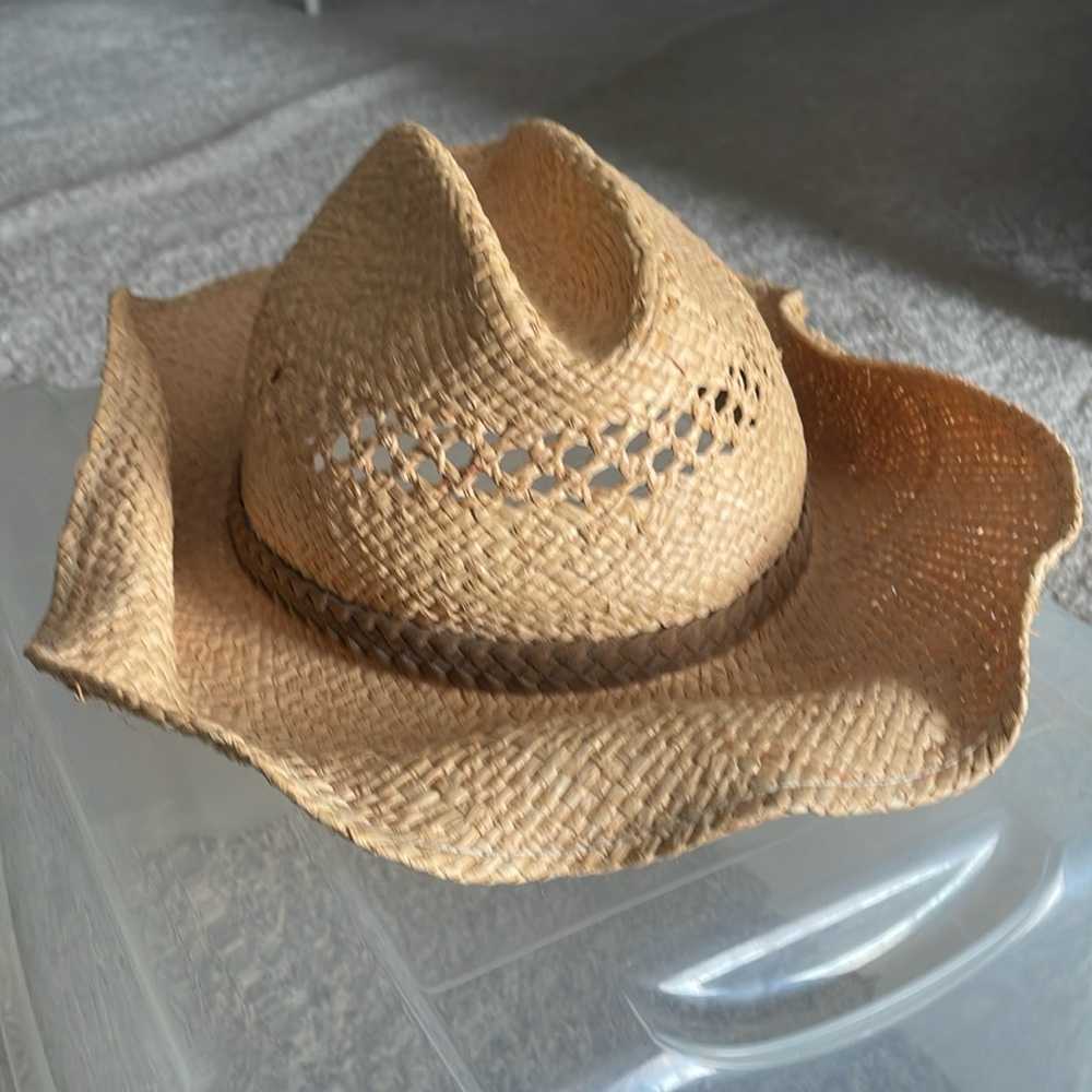 Raffia hat. Western style